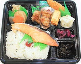 シャケ入り幕の内弁当