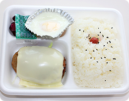 チーズハンバーグ弁当